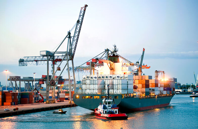 Transporte marítimo de contenedores